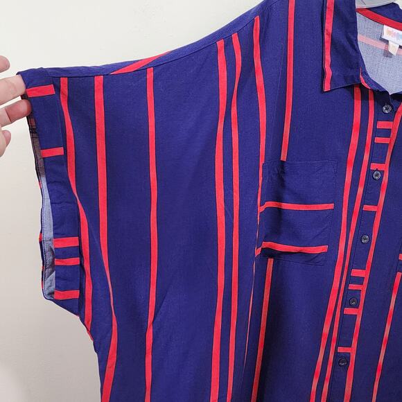 LuLaRoe NWT Amy dark blue with red stripes short sleeve button front woman's 3XL - Picture 5 of 8